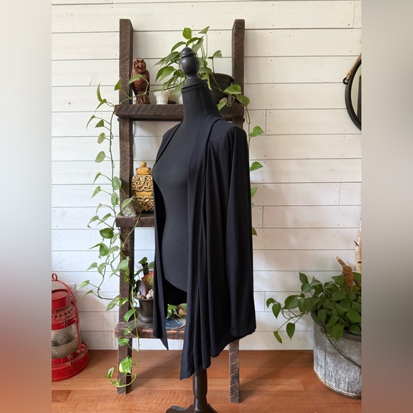 Alfani: Elegant Black Draped Open Front Cardigan - Picture 4 of 17
